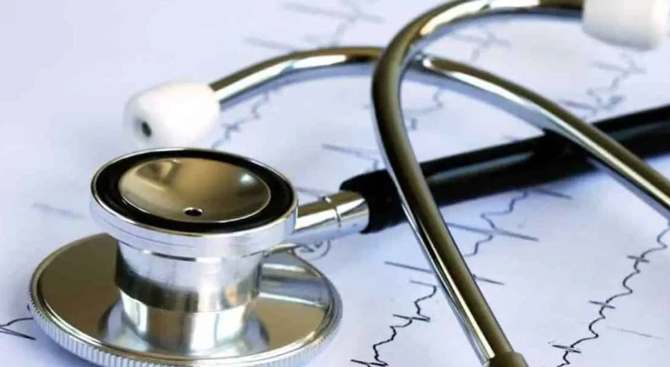 ಮುಷ್ಕರಕ್ಕೆ ಸಜ್ಜಾಗಿರುವ ಸರ್ಕಾರಿ ವೈದ್ಯರಿಗೆ ಖಡಕ್ ಎಚ್ಚರಿಕೆ ನೀಡಿದ ಆರೋಗ್ಯ ಇಲಾಖೆ