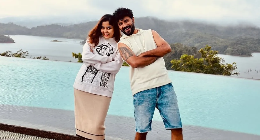 ಐಶೂ ಶಶಿ ಮತ್ತೆ ಕಮಾಲ್.. ರಿಯಲ್ನಲ್ಲೂ ಒಂದಾಗಲಿ ಎಂದು ಹಾರೈಸಿದ ಫ್ಯಾನ್ಸ್..!