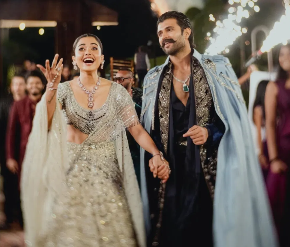 ರಶ್ಮಿಕಾ ಮಂದಣ್ಣ-ವಿಜಯ್ ದೇವರಕೊಂಡ ಸಂಗೀತ್ ಕಾರ್ಯಕ್ರಮದ ಸುಂದರ ಫೋಟೋಸ್